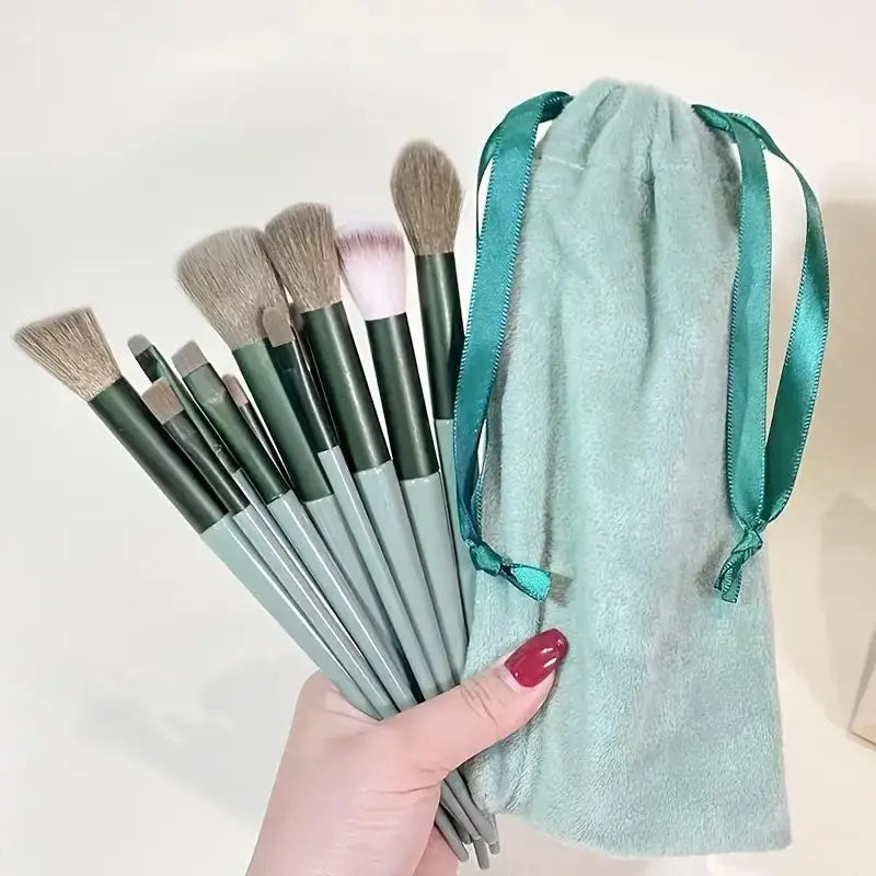 13-Piece Makeup Brush Set: Flawless Application Essentials